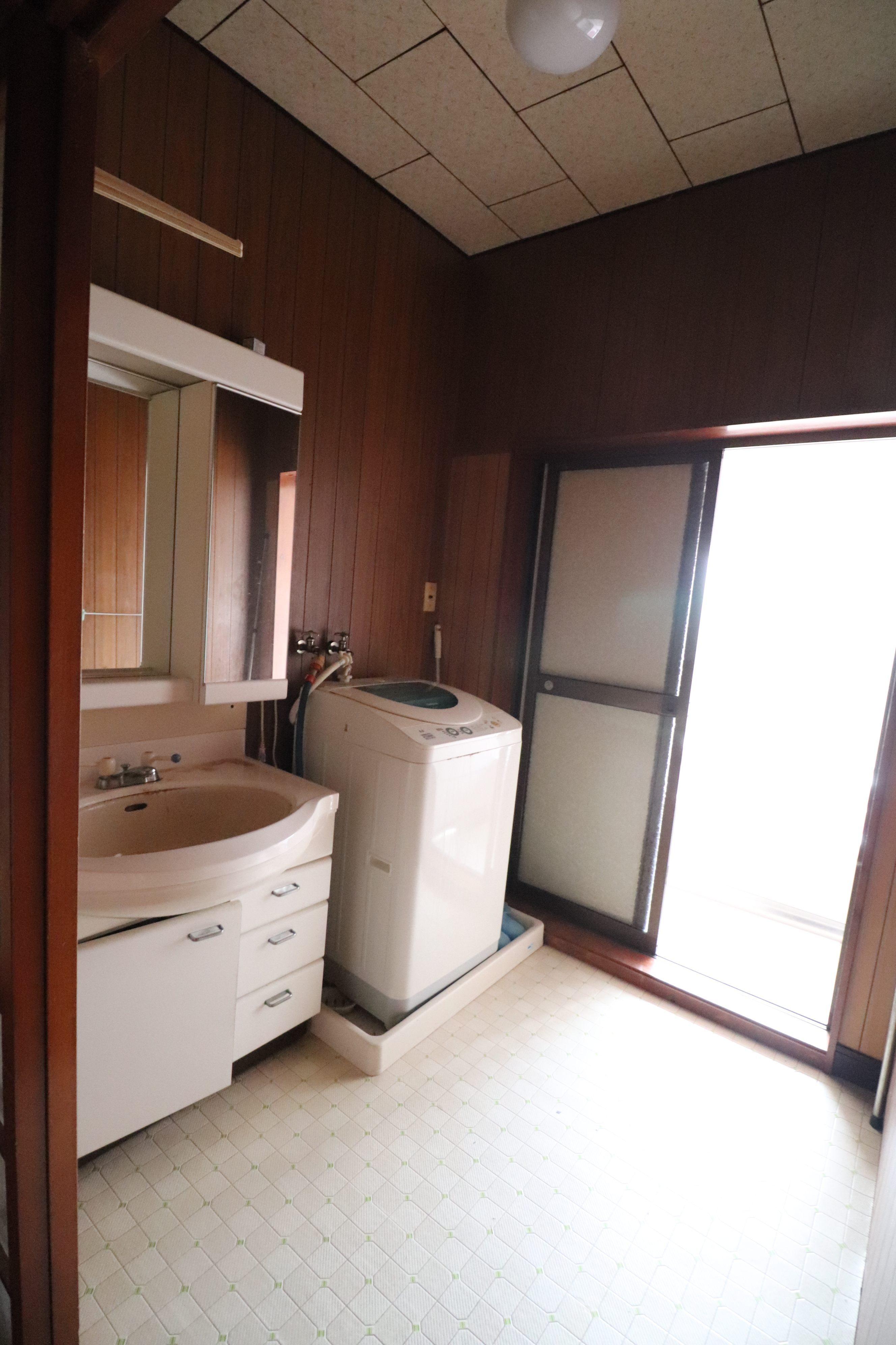 新潟市秋葉区田家一戸建 洗面