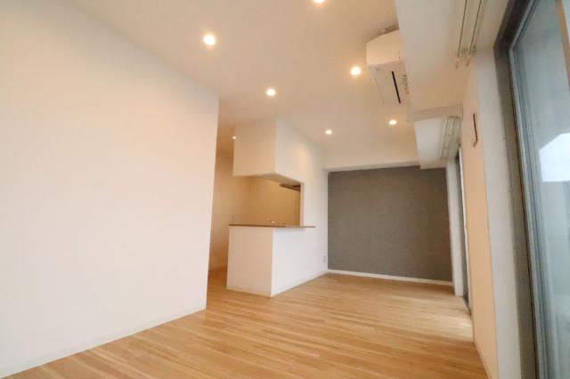 モーント米山弐番館（405） リビング