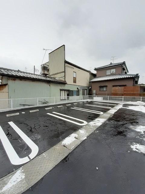 ニューライフ（102） 駐車場