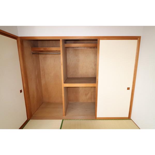 アーバンハウス西堀 収納