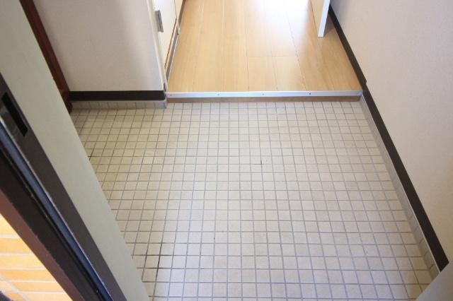 ダイアパレス万代 玄関