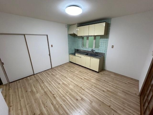 グリーンポケット江南 室内