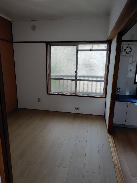 城山パレス（1） 室内