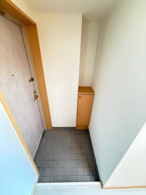 SUITE.HND（0205） 玄関