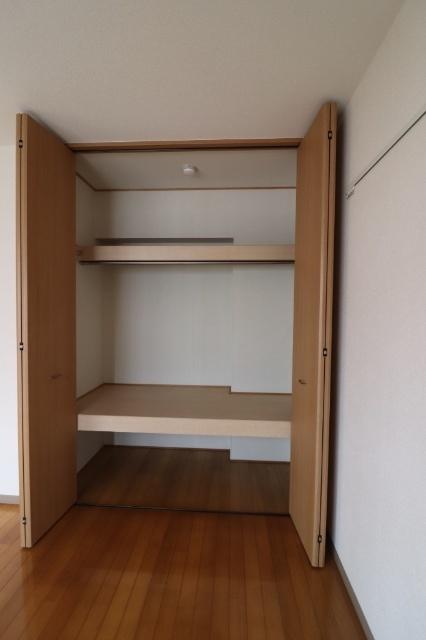グランディール緑町（103） 収納
