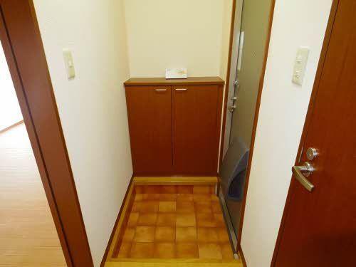 ビスタ中央 Ａ（102） 玄関