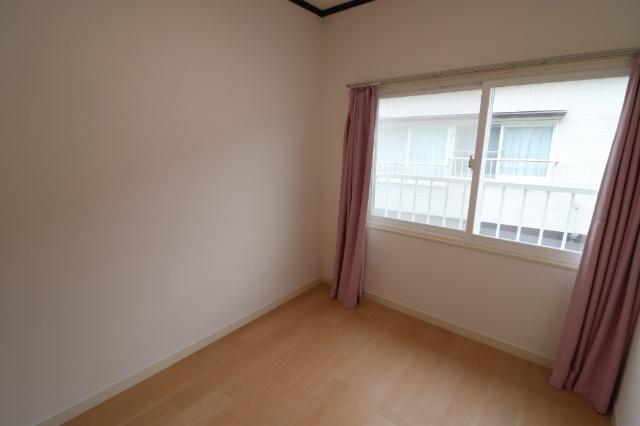 新潟市西区五十嵐１の町アパート 部屋画像