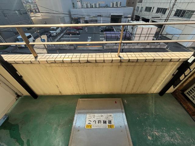 リバティープラザ本町（302） バルコニー