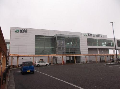 信越本線　亀田駅：1500m