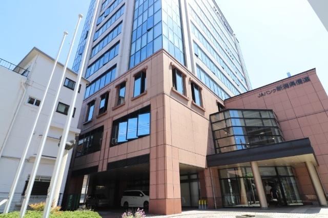 JA新潟信連本店：951m