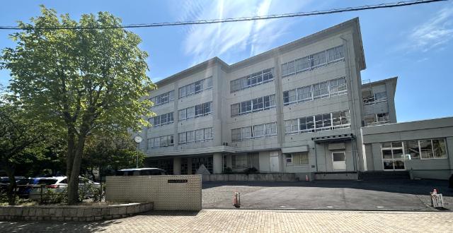 新潟市立宮浦中学校：2119m