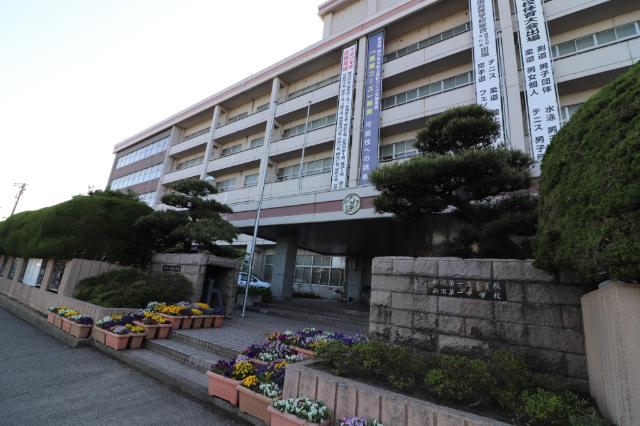 私立新潟第一高校：2203m