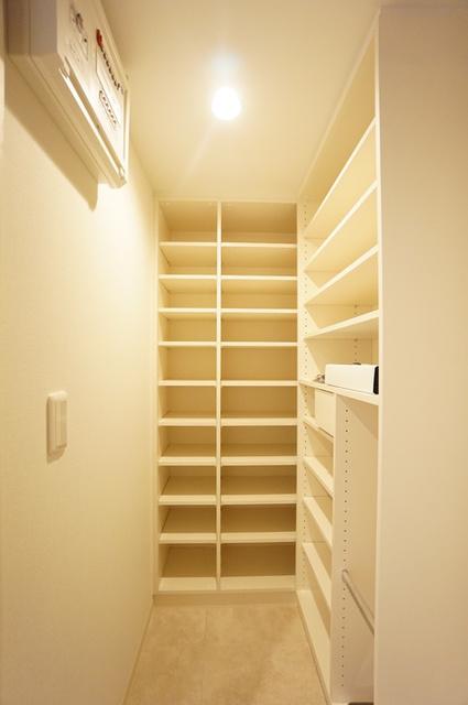 ロイヤルパークスER万代（1409） 部屋画像