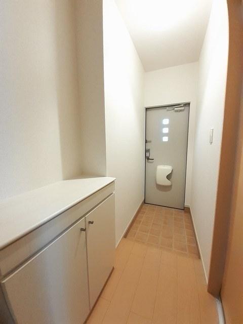 イハナＢ（102） 玄関