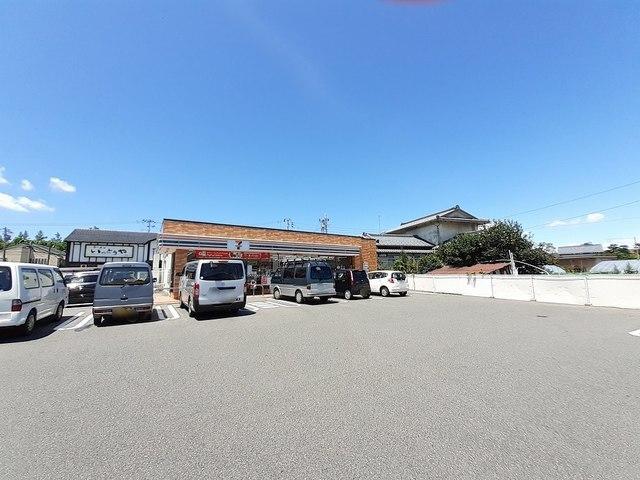 セブンイレブン新潟紫竹山店：1000m