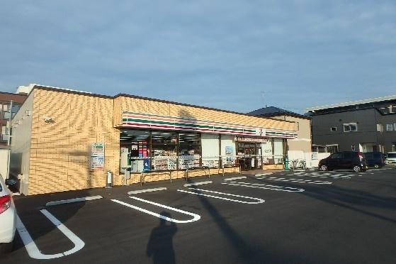 セブンイレブン新潟上所2丁目店：497m