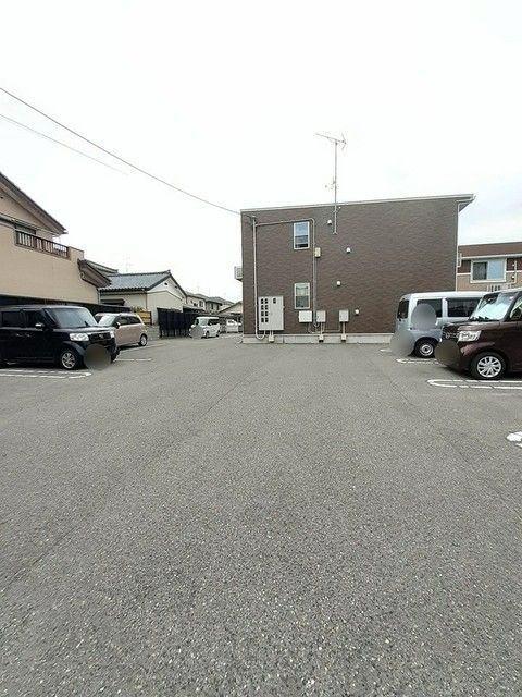 ビューレインボーⅤ（202） 駐車場