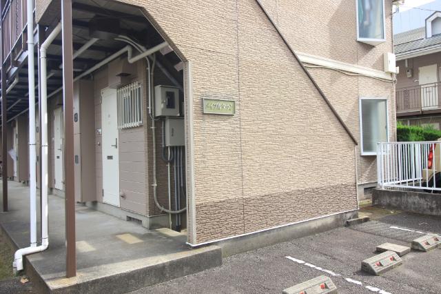 新潟市中央区長嶺町アパート エントランス