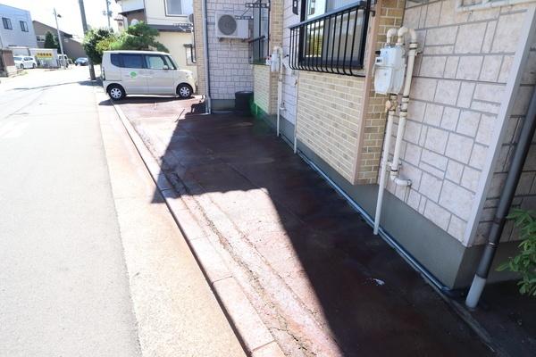セレクトハウス駅南（101） 駐車場