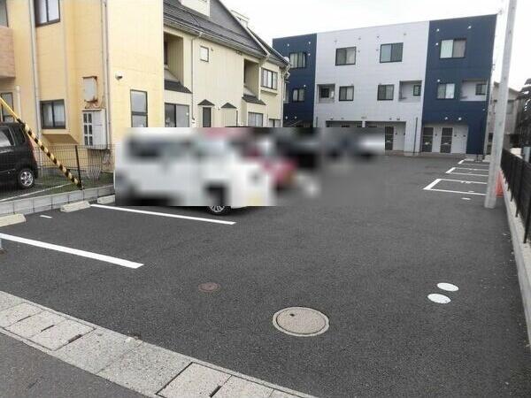 ノースティアラ（105） 駐車場