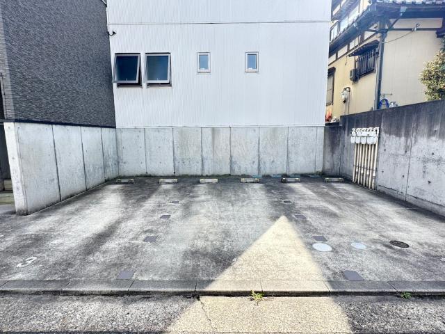ＰＲＥ関南町（101） 駐車場