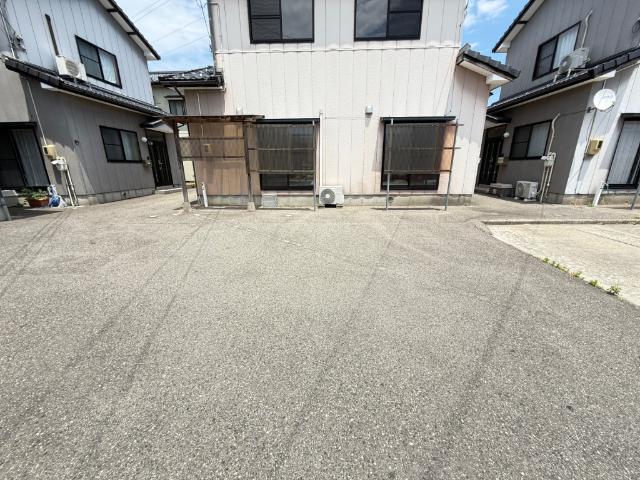 寺地駒澤貸家（0B） 駐車場