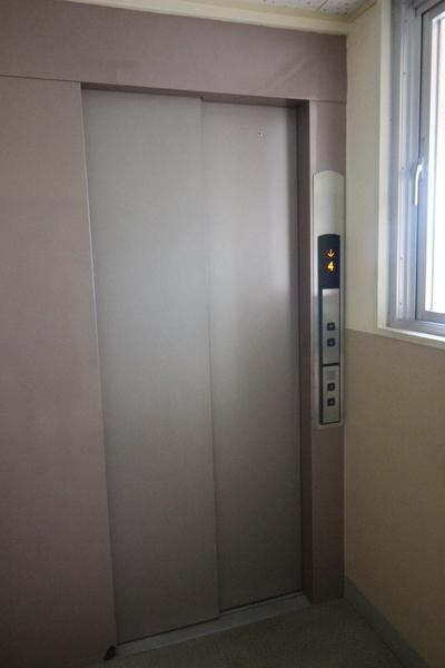 上所マンション　A棟 物件画像