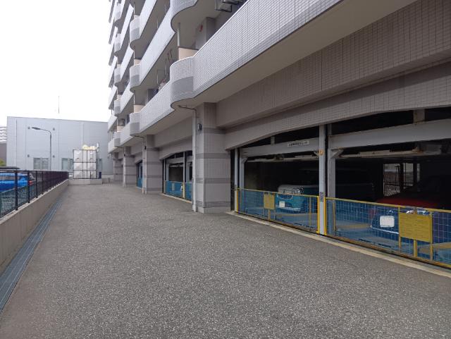 ダイアパレス南笹口 駐車場