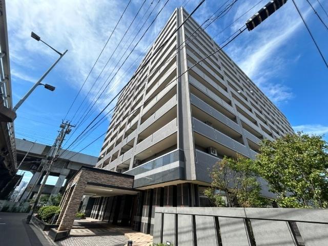 ダイアパレス笹口三丁目（601） 前面道路含む現地写真