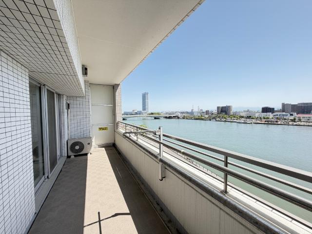 ウェリス萬代橋 バルコニー