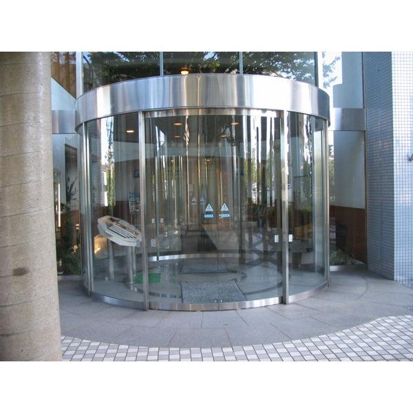 新潟ダイカンプラザ遊学館 エントランス