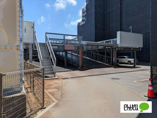 ヴェルビュ南笹口 駐車場