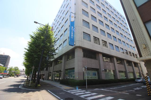 銀行