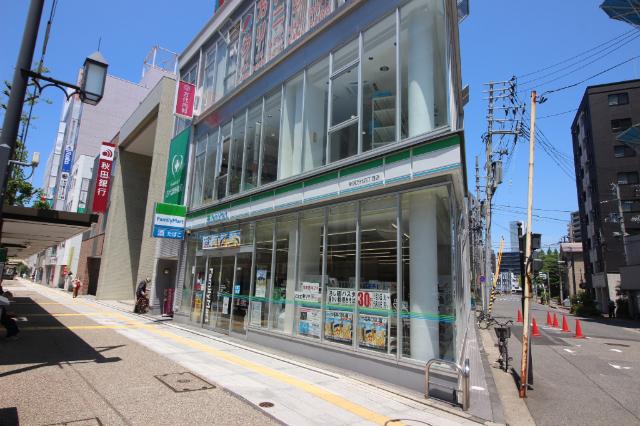 コンビニ
