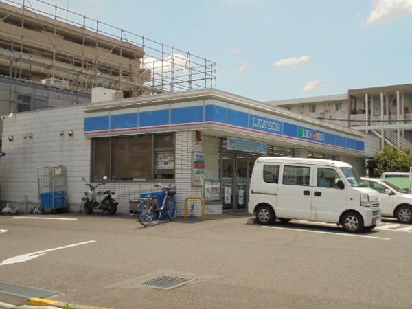 ローソン・スリーエフ川口北原台二丁目店：50m