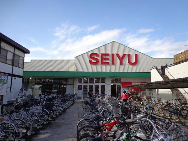 西友中浦和店：713m
