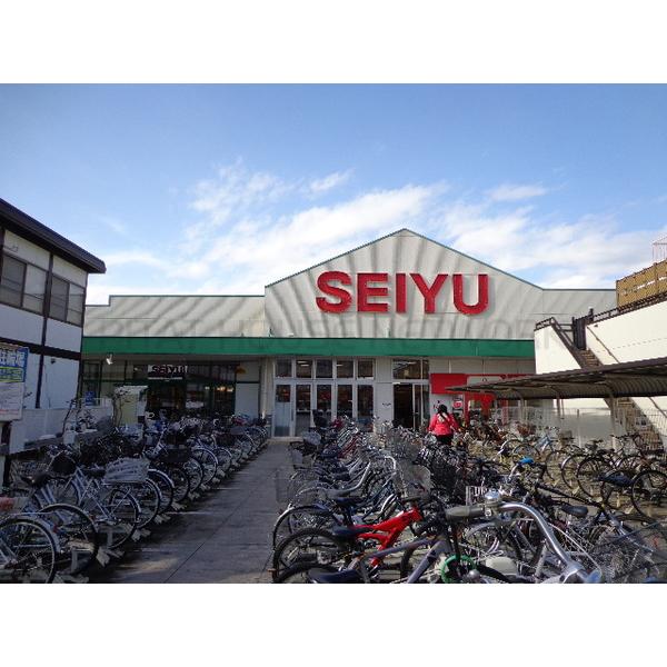 西友中浦和店:713m