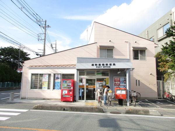 浦和西堀郵便局：533m