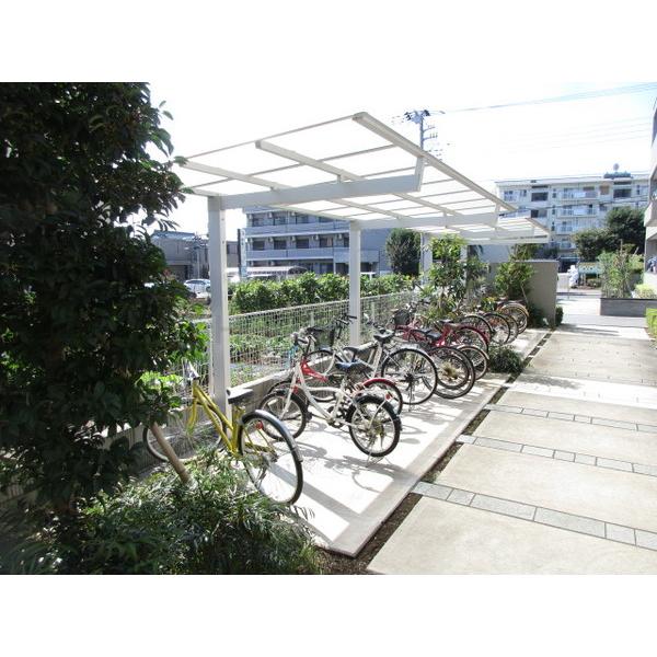 屋根付き駐輪場