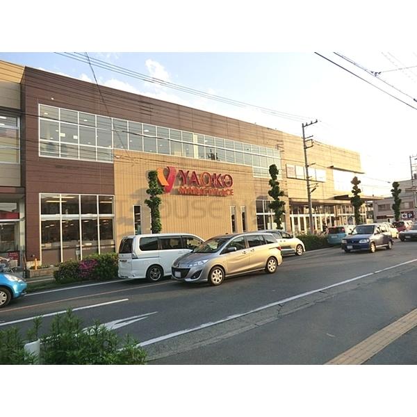 ヤオコー浦和上木崎店:162m