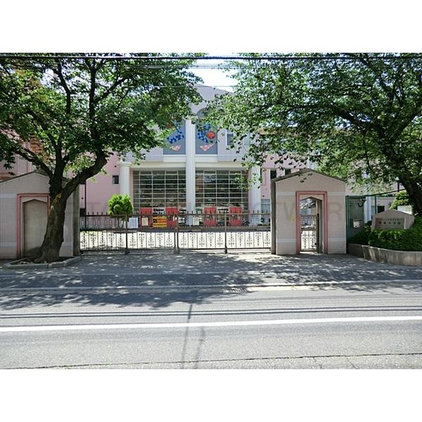 国立埼玉大学教育学部附属小学校:642m