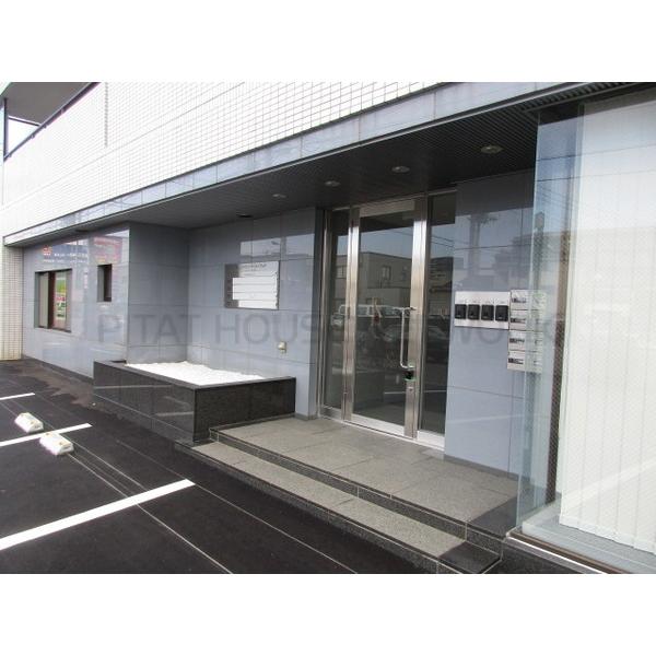 事務所のエントランス