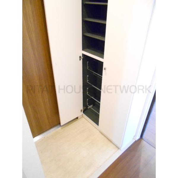 シューズボックス付き