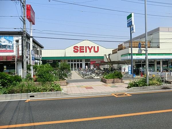 西友中浦和店：911m