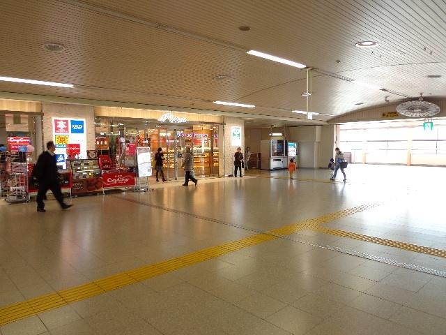 サミットストア戸田公園駅店：1111m