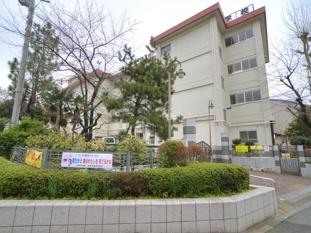さいたま市立文蔵小学校：1068m