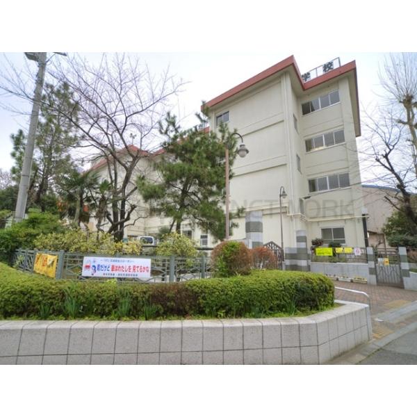さいたま市立文蔵小学校:1068m