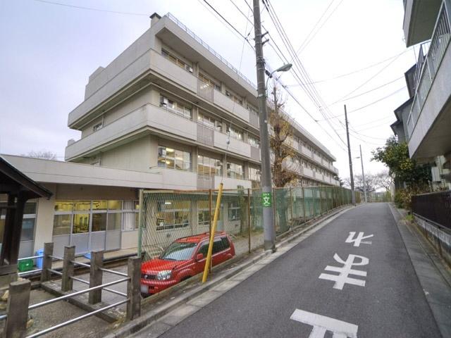 さいたま市立大谷場小学校：829m