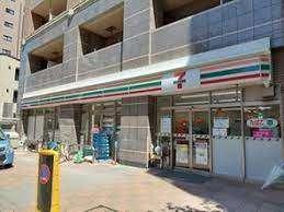 セブンイレブン浦和岸町7丁目店：498m