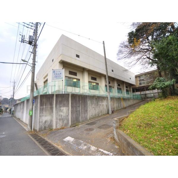 さいたま市立白幡中学校:391m
